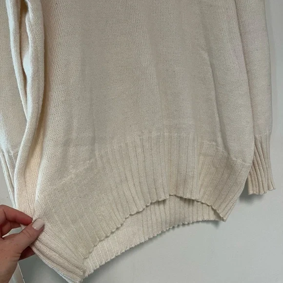 Cream A New Day Turtleneck Sweater Size M - Picture 8 of 12